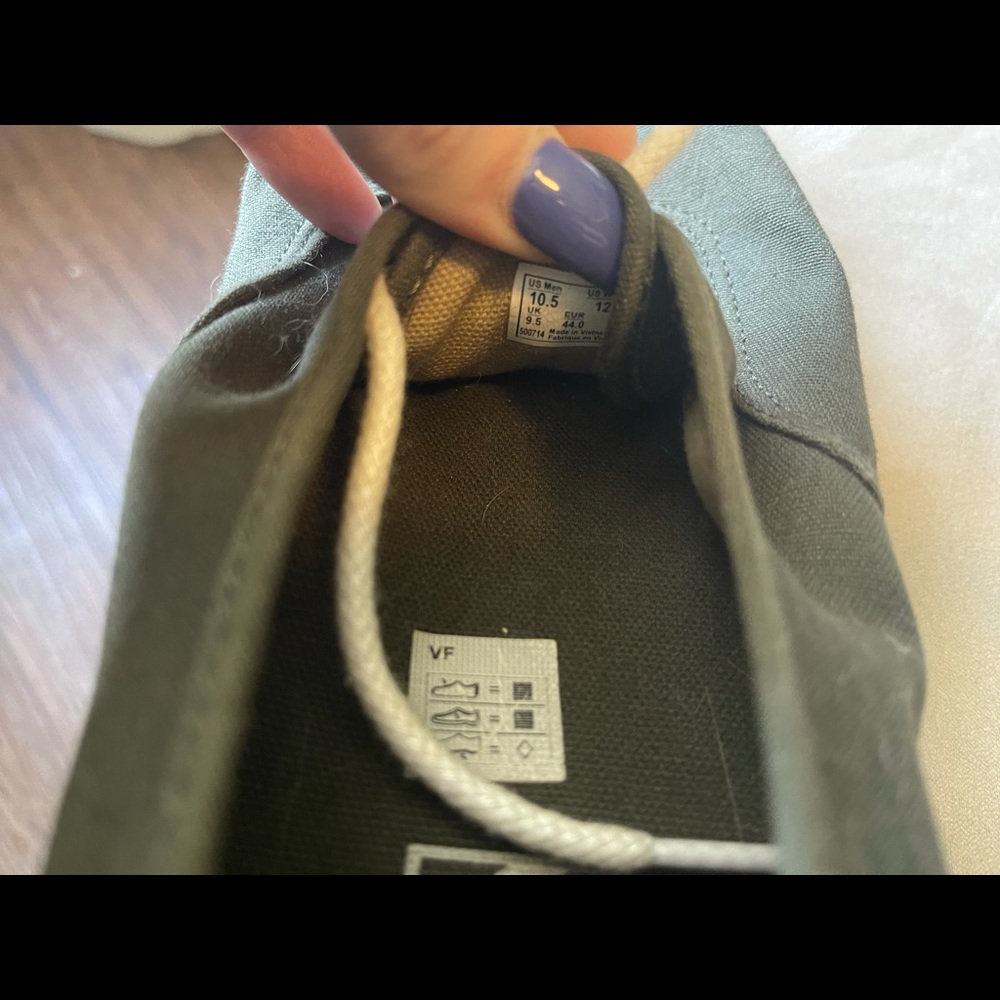 MENS Vans - Picture 4 of 4